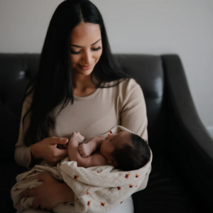 Mushie mustriga musliinist mähkimislina