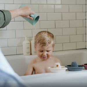 Mushie silikoonist vanni loputustass