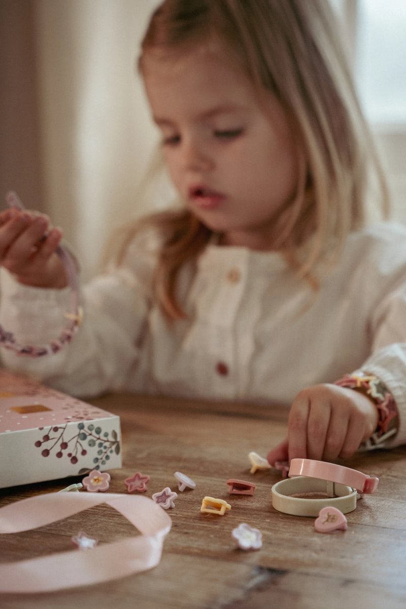 Little Dutch Christmas advendikalender käevõrudega