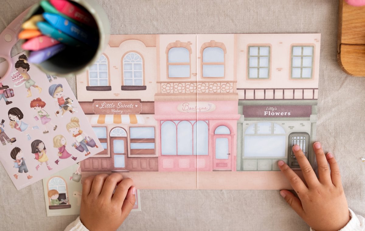 Little Dutch kleepsuvihik "Rosa ostleb"