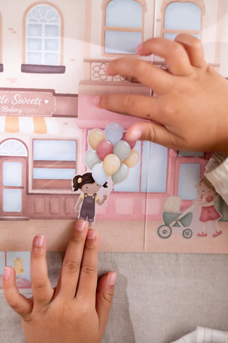 Little Dutch kleepsuvihik "Rosa ostleb"