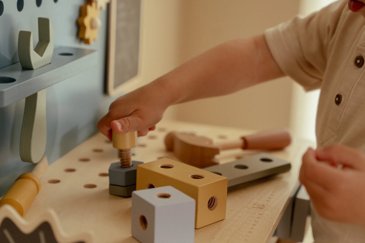 Little Dutch puidust laste tööpink, FSC