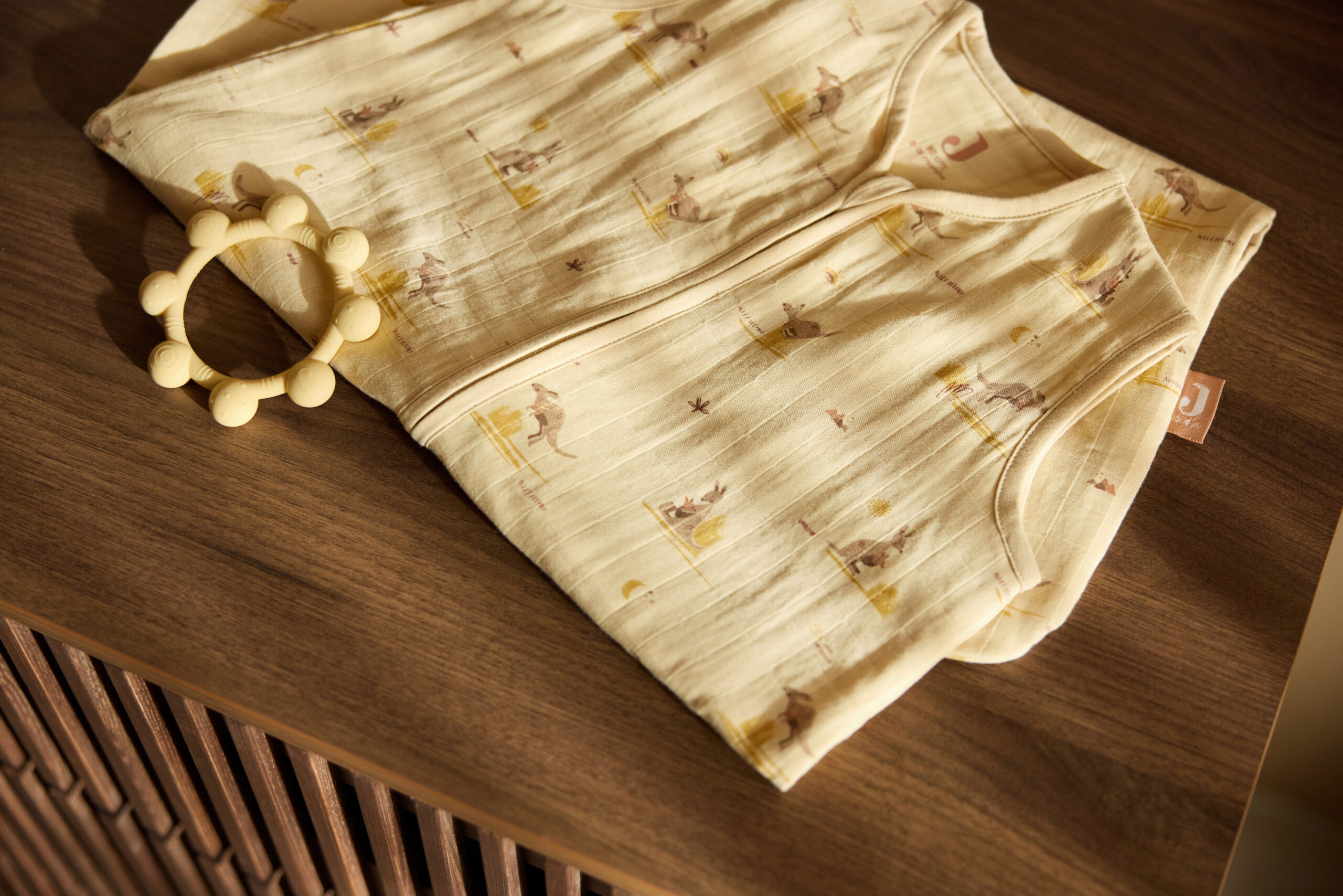 Jollein silikoonist närimisrõngas, Sun Vanilla