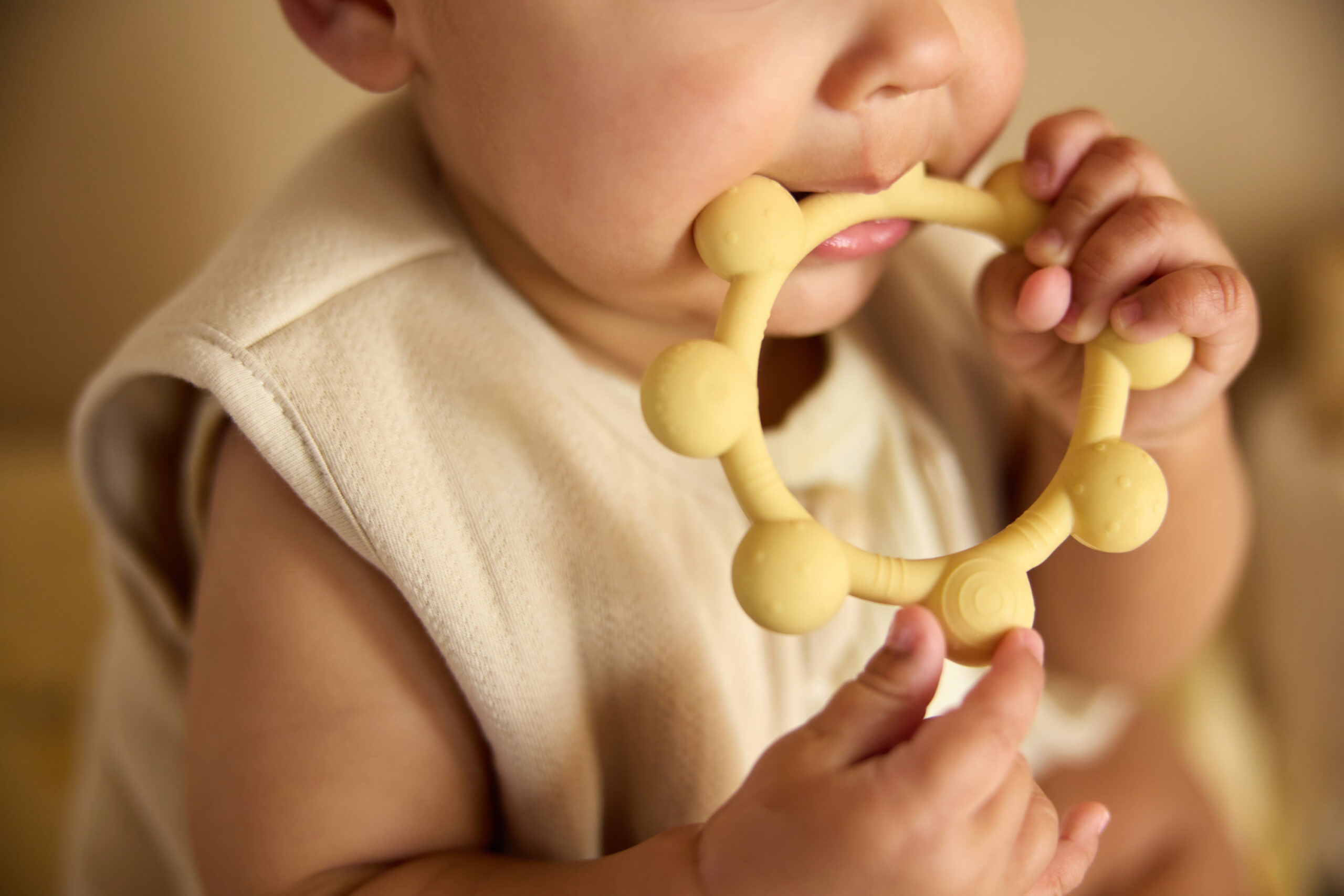 Jollein silikoonist närimisrõngas, Sun Vanilla