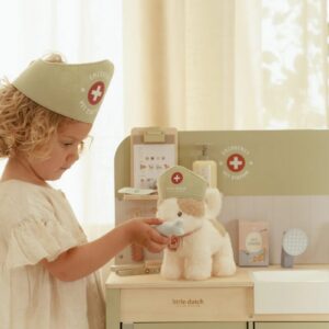 Little Dutch puidust loomakliinik, FSC